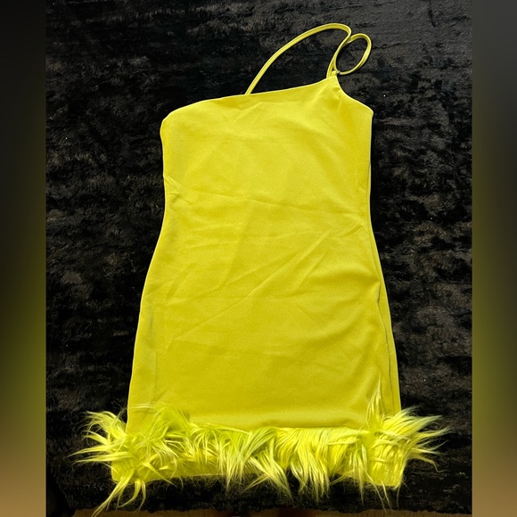 Silhouette Stylez Hannah Mini Dress (SIZE: Large) - Picture 2 of 2